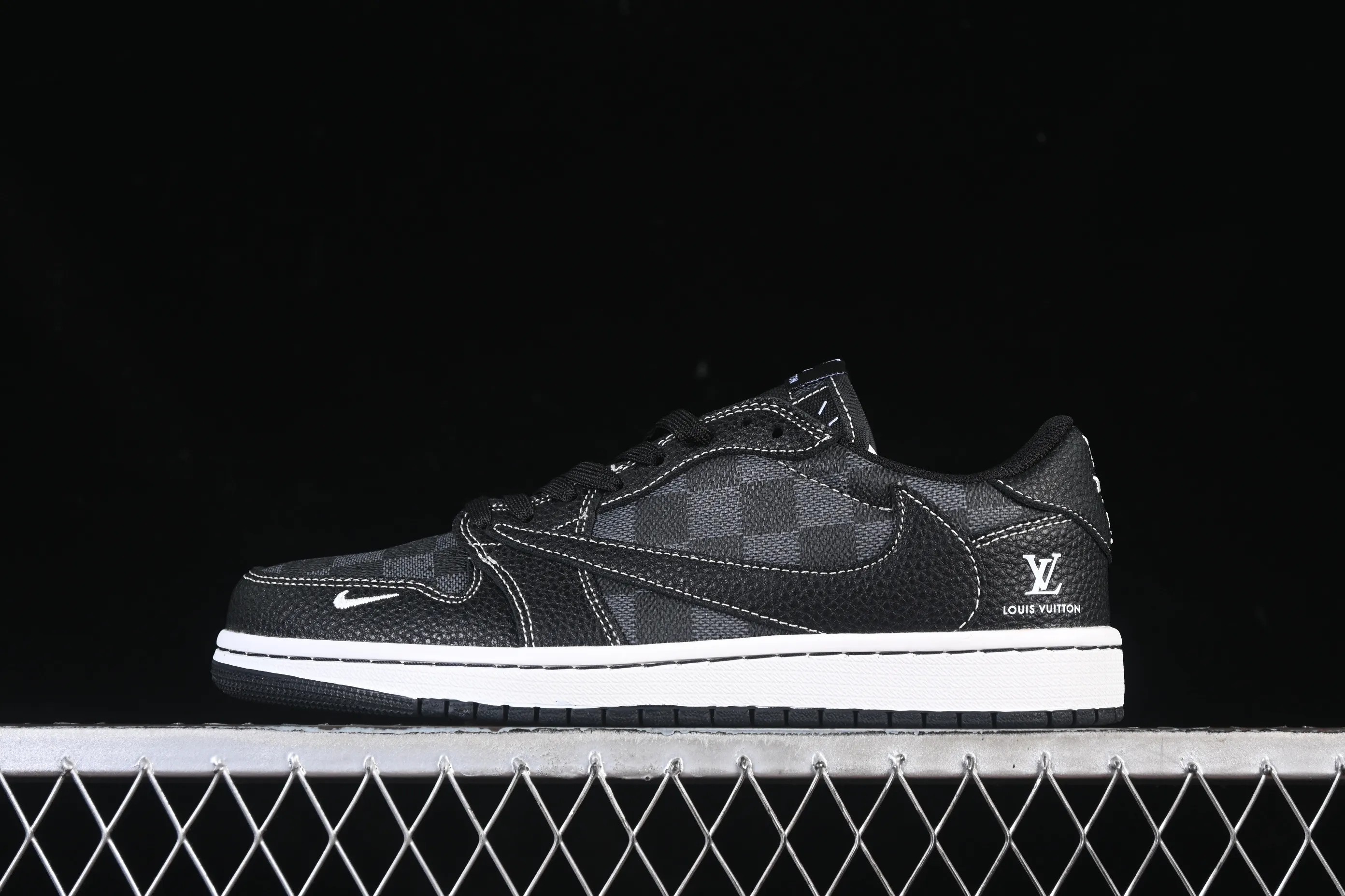 All categories Air Jordan Jordan series basketball shoes Air Jordan 1 Low High-end customized low-top sneakers Travis Scott x Fragment Design x Air Jordan 1 Low OG SP AJ1 Joe 1 LV joint black square pattern low-top cultural casual sneakers DZ5899-008